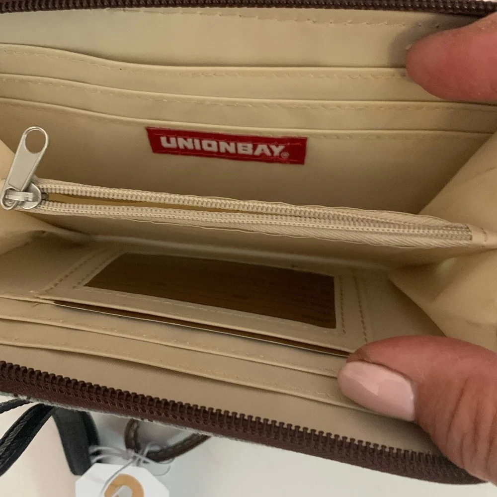 UNION BAY “OWL” WALLET / WRISTLET - Picture 2 of 5